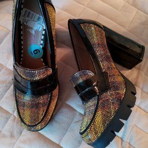 Betsey Johnson Yellow Rhinestones Lug Sole Loafer Shoes Size 6